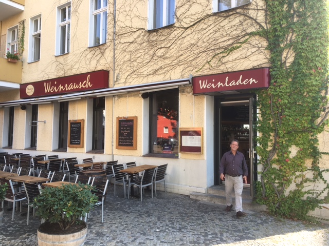 Michael Plonsky vor dem Weinrausch in Berlin